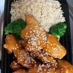Best C02. Sesame Chicken (Combination Platter) in Braselton, GA